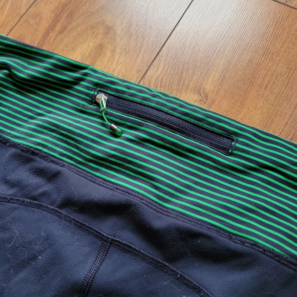 Lululemon Speed Tight *cozy size 8 inkwell - Picture 5 of 6